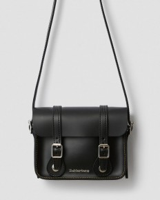 לצפייה במוצר Dr. Martens 7 inch Leather Satchel - Black Kiev